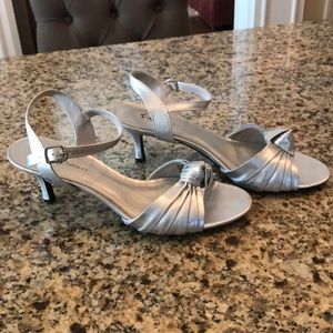 Fioni Heels